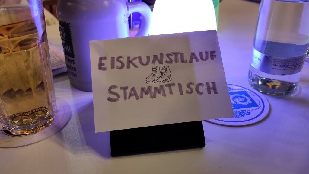 Eiskunstlauf Stammtisch München - Schild